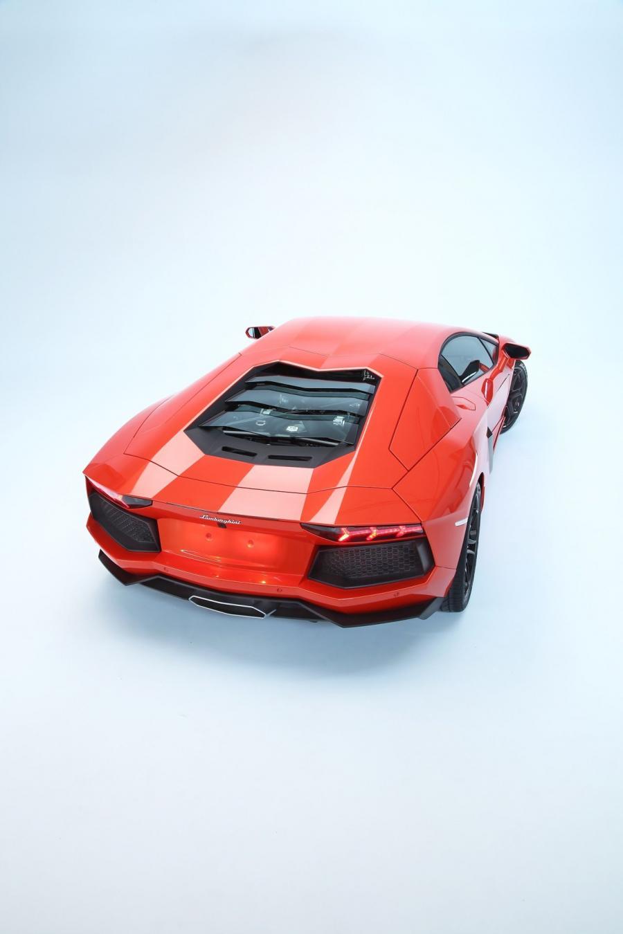 Lamborghini Aventador LP700-4 2011 года  (фото 167 из 204)